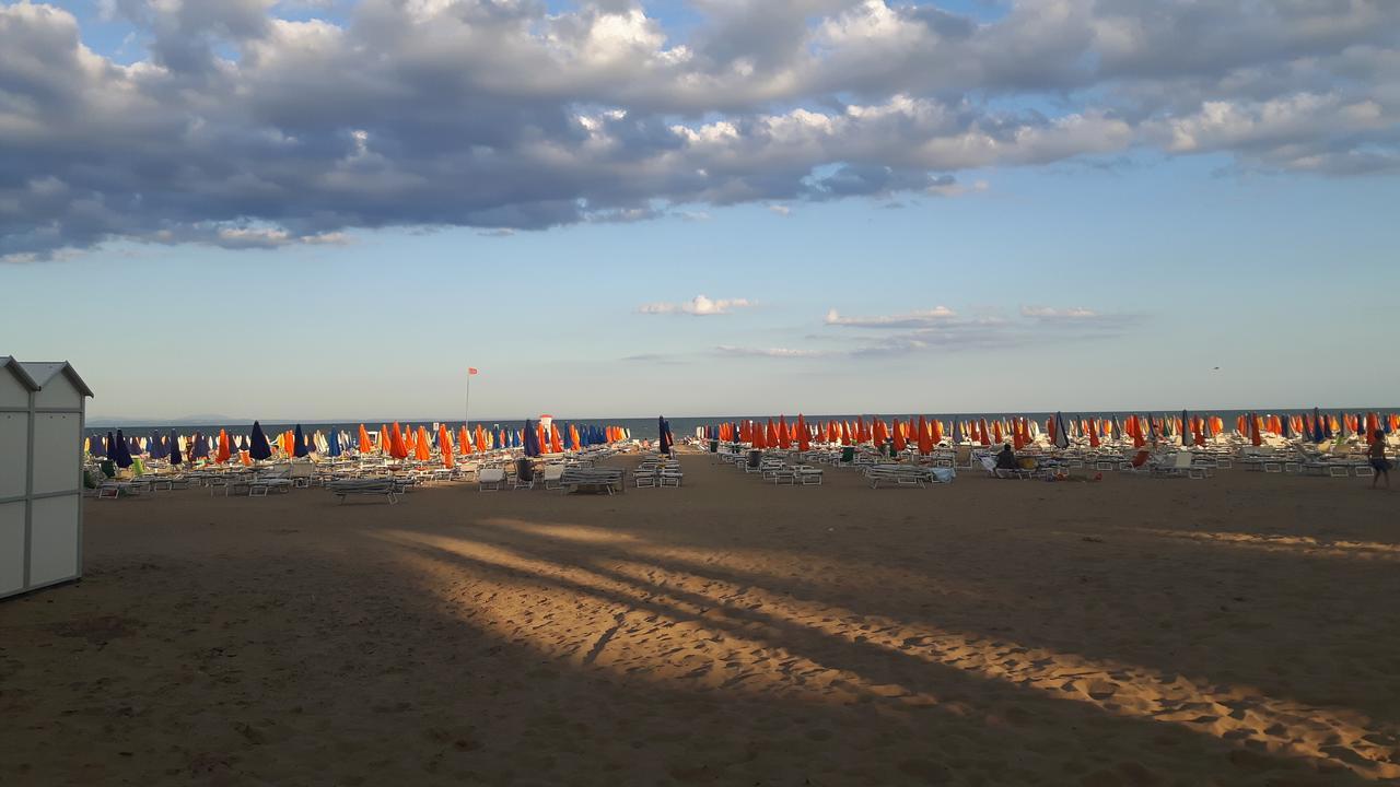 Appartamento Magnolia Lignano Sabbiadoro Exteriér fotografie