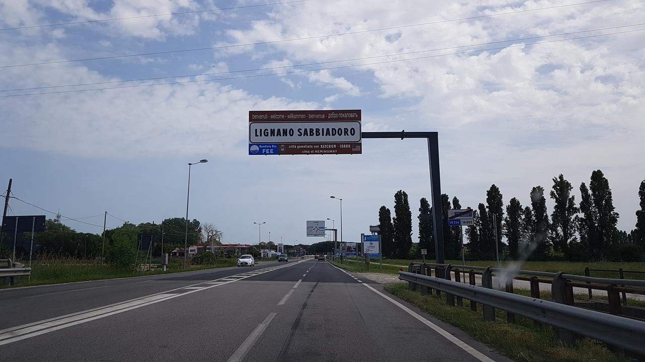 Appartamento Magnolia Lignano Sabbiadoro Exteriér fotografie